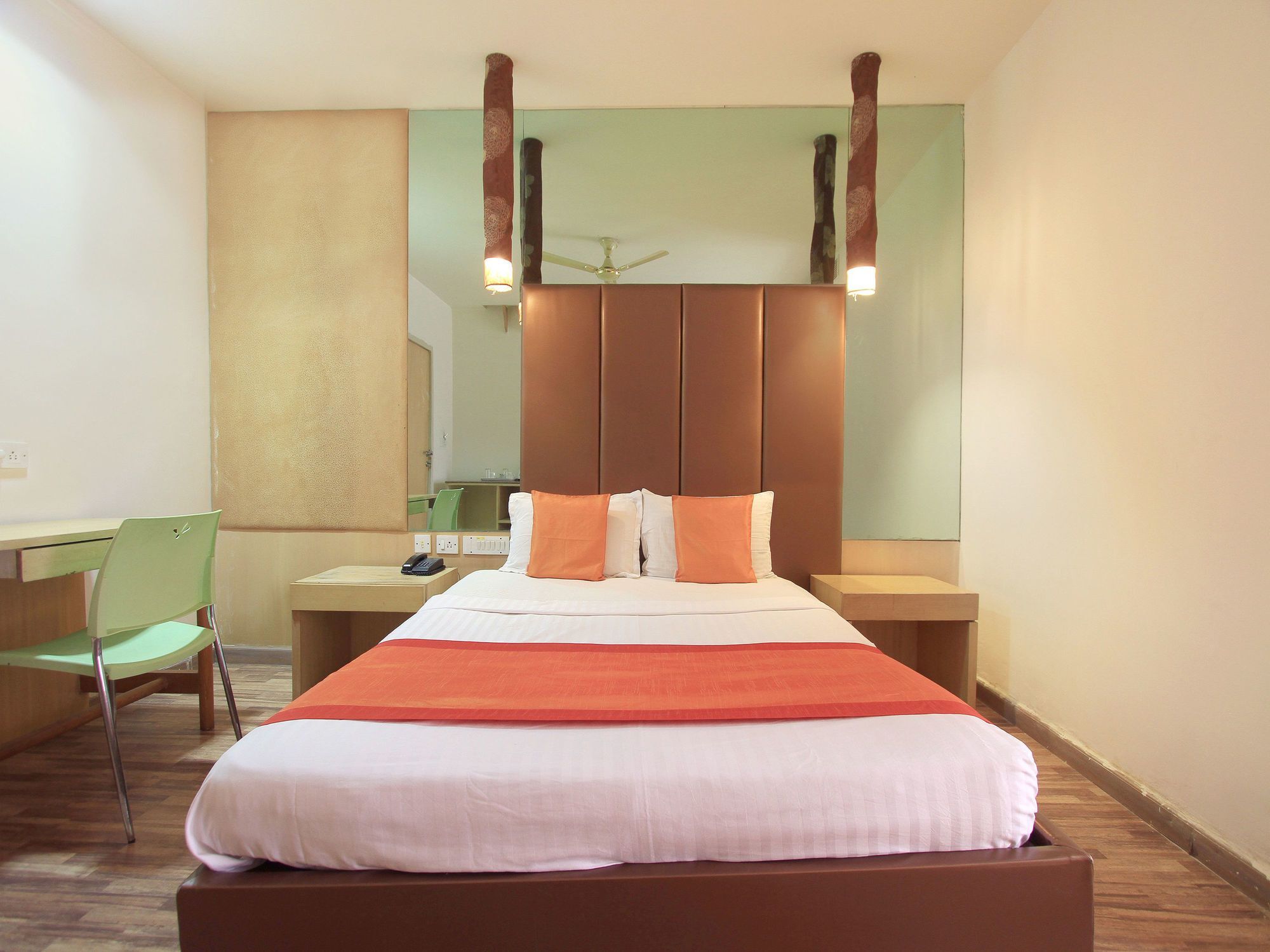 Purple Inn Boutique Hotel Májszúr Kültér fotó